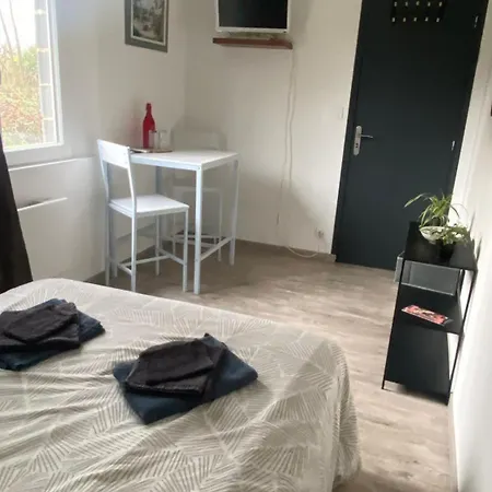 Chambre Chez L Habitant Audrey Saligny-sur-Roudon Exterior photo